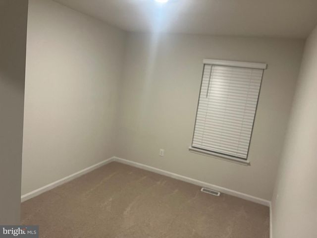 224 CATERPILLAR DR, Luray, VA 22835