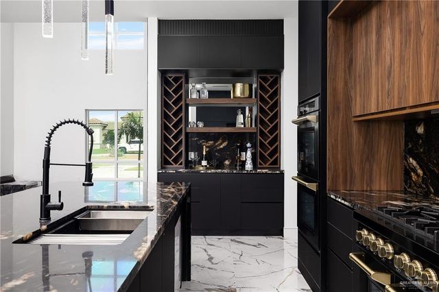 4648 Estancia Parkway, Mcallen, TX 78504