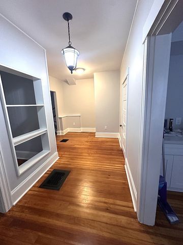 274 Washington St 274, Canton, MA 02021