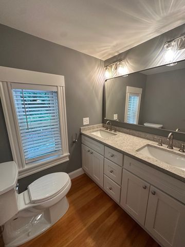 274 Washington St 274, Canton, MA 02021
