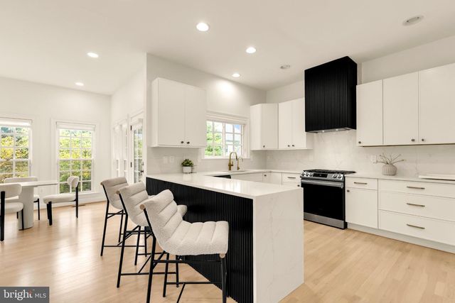 4349 PATRIOT PARK CT, Fairfax, VA 22030