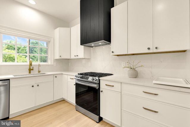 4349 PATRIOT PARK CT, Fairfax, VA 22030