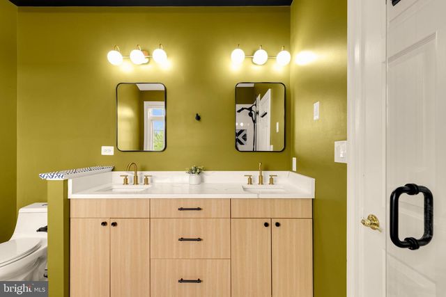 4349 PATRIOT PARK CT, Fairfax, VA 22030