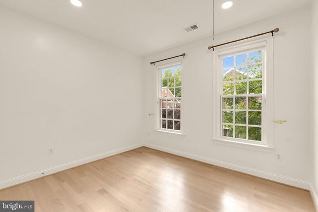4349 PATRIOT PARK CT, Fairfax, VA 22030