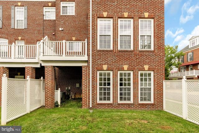 4349 PATRIOT PARK CT, Fairfax, VA 22030
