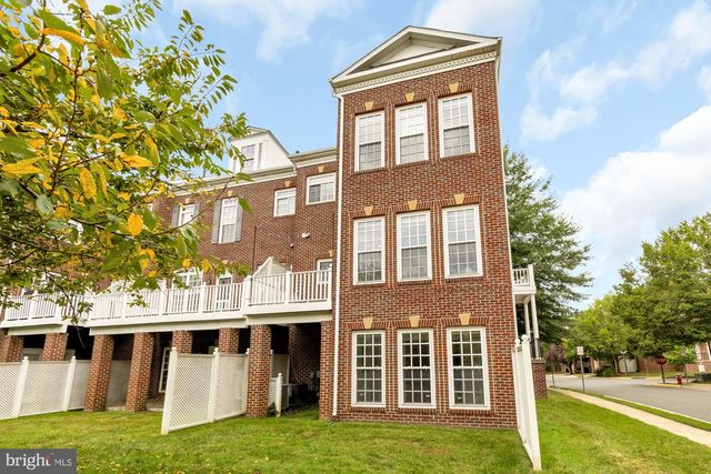 4349 PATRIOT PARK CT, Fairfax, VA 22030