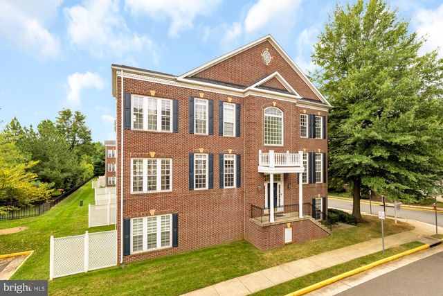 4349 PATRIOT PARK CT, Fairfax, VA 22030