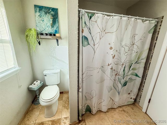 90 Barbara, Lone Grove, OK 73401