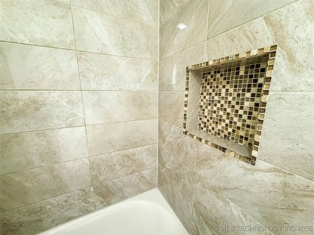 90 Barbara, Lone Grove, OK 73401