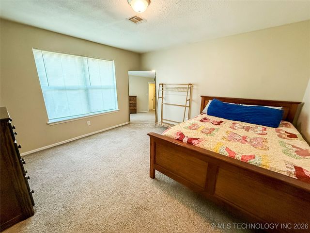 90 Barbara, Lone Grove, OK 73401