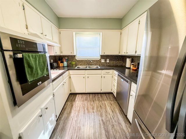 90 Barbara, Lone Grove, OK 73401