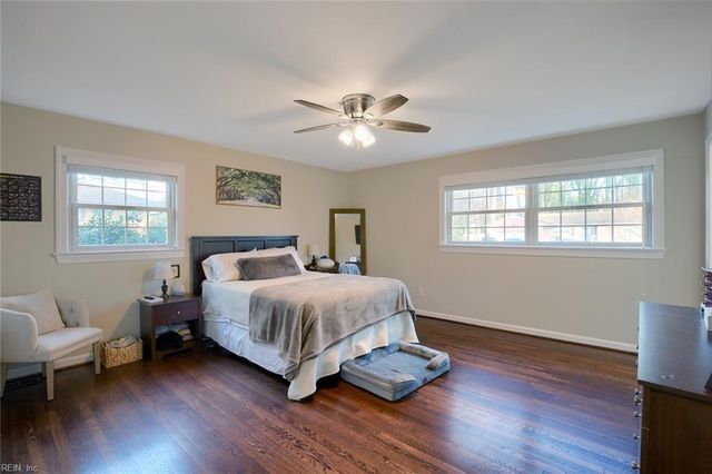 9 Terrell RD, Newport News, VA 23606