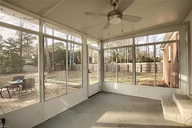 9 Terrell RD, Newport News, VA 23606