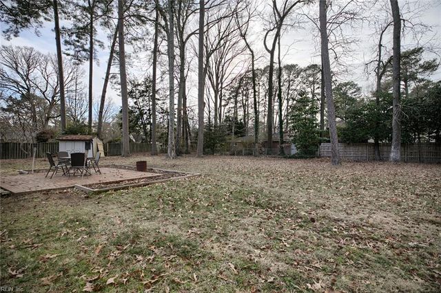 9 Terrell RD, Newport News, VA 23606