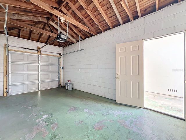 2437 S MYRTLE AVENUE, Sanford, FL 32771