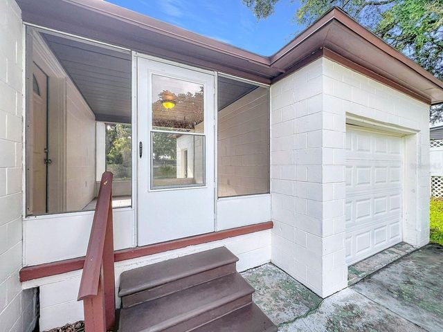 2437 S MYRTLE AVENUE, Sanford, FL 32771