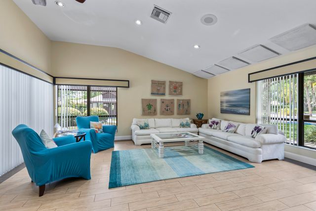 364 Quebec Court, Royal Palm Beach, FL 33411