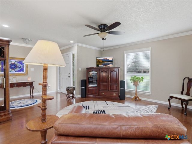 2402 Welsch Lane, New Braunfels, TX 78132
