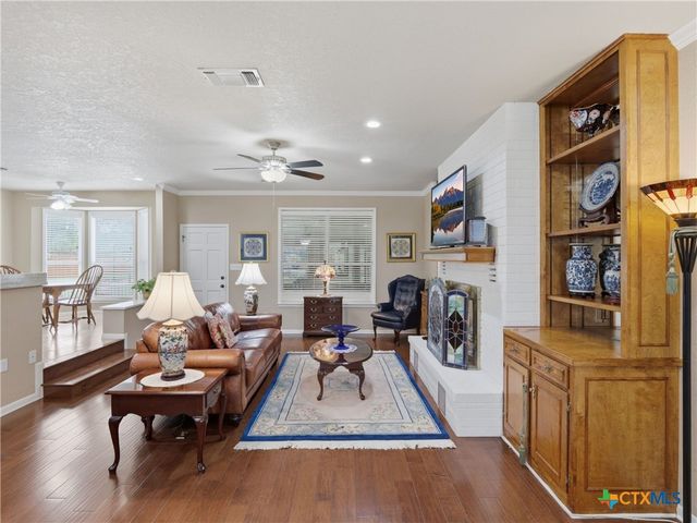 2402 Welsch Lane, New Braunfels, TX 78132