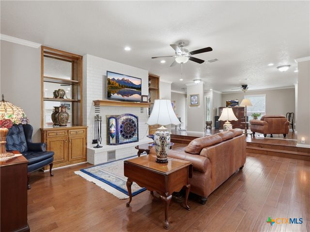 2402 Welsch Lane, New Braunfels, TX 78132