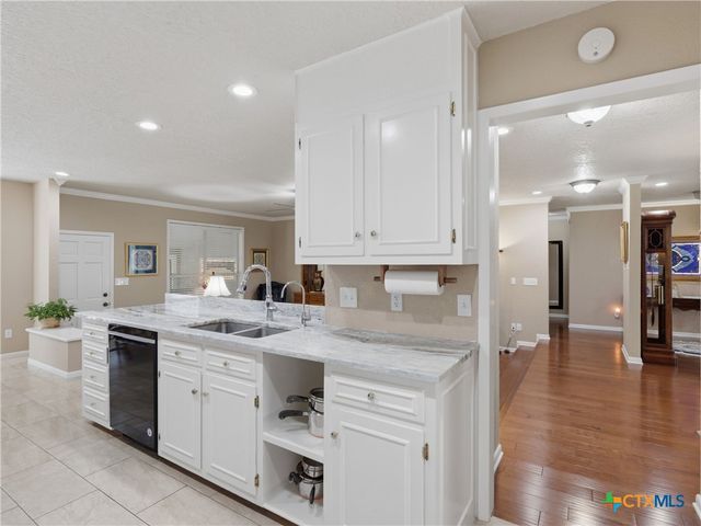 2402 Welsch Lane, New Braunfels, TX 78132