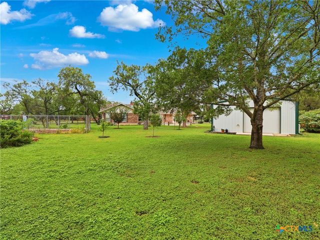 2402 Welsch Lane, New Braunfels, TX 78132