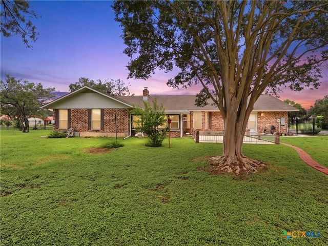 2402 Welsch Lane, New Braunfels, TX 78132