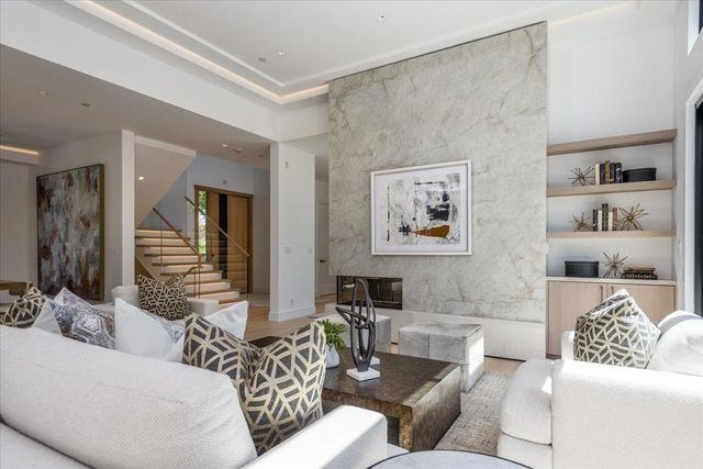 1147 Windsor Way, Menlo Park, CA 94025