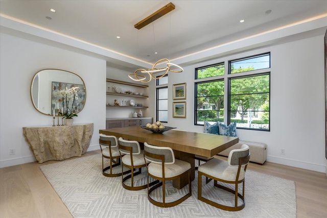1147 Windsor Way, Menlo Park, CA 94025