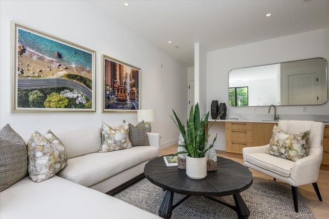 1147 Windsor Way, Menlo Park, CA 94025