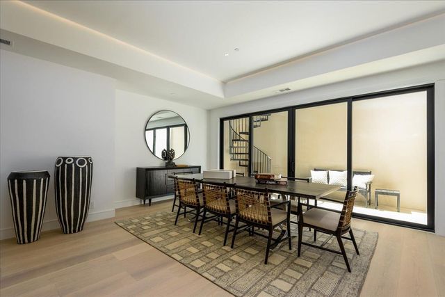1147 Windsor Way, Menlo Park, CA 94025