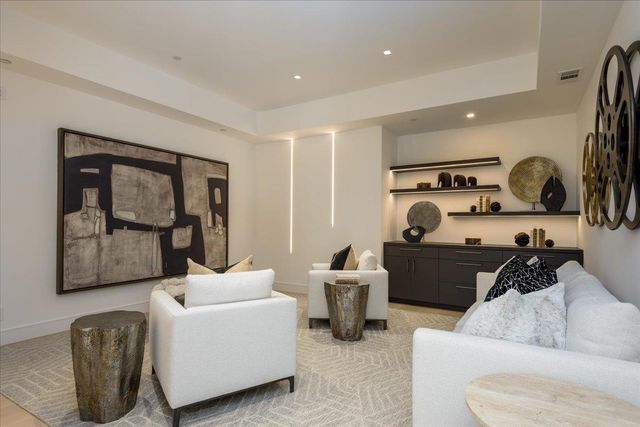 1147 Windsor Way, Menlo Park, CA 94025