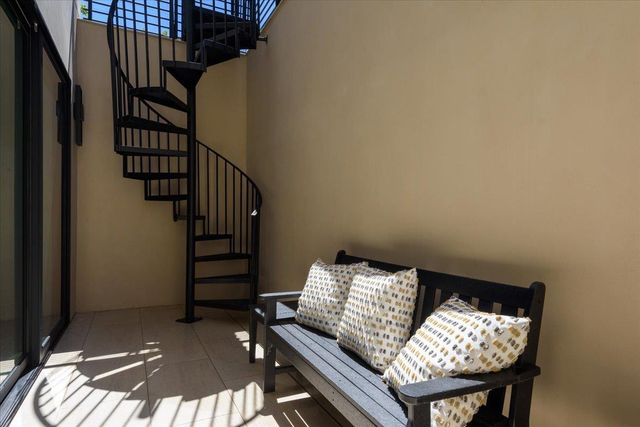 1147 Windsor Way, Menlo Park, CA 94025