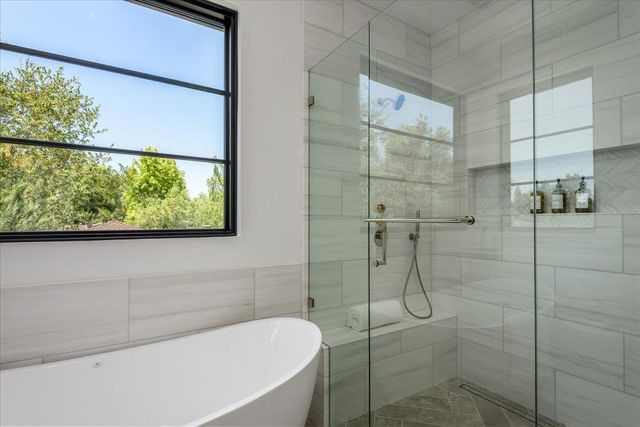 1147 Windsor Way, Menlo Park, CA 94025