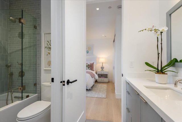 1147 Windsor Way, Menlo Park, CA 94025