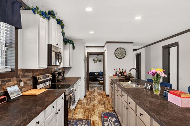 90 Bomar Place, Walterboro, SC 29488