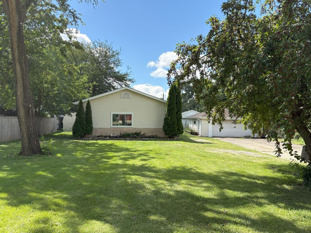 247 E North Street, Lockport, IL 60441