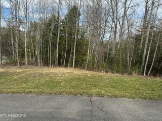 Ferry Bend Tr, Crossville, TN 38571