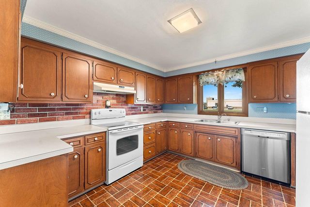 3024 FINGER ROAD, Green Bay, WI 54311