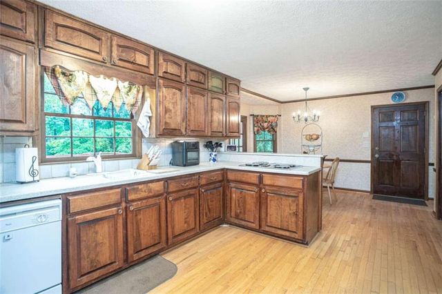 3838 Hunting Ridge Drive, Lilburn, GA 30047
