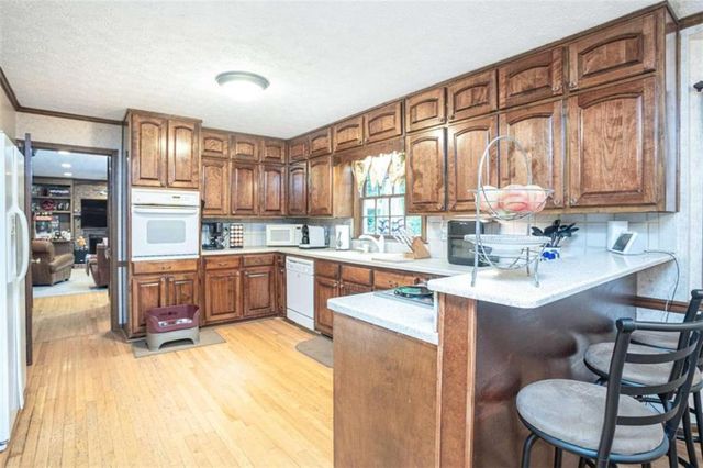 3838 Hunting Ridge Drive, Lilburn, GA 30047