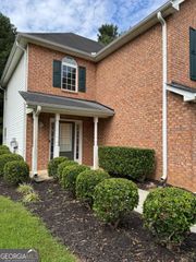 1221 Oak Knoll Court, Lithonia, GA 30058