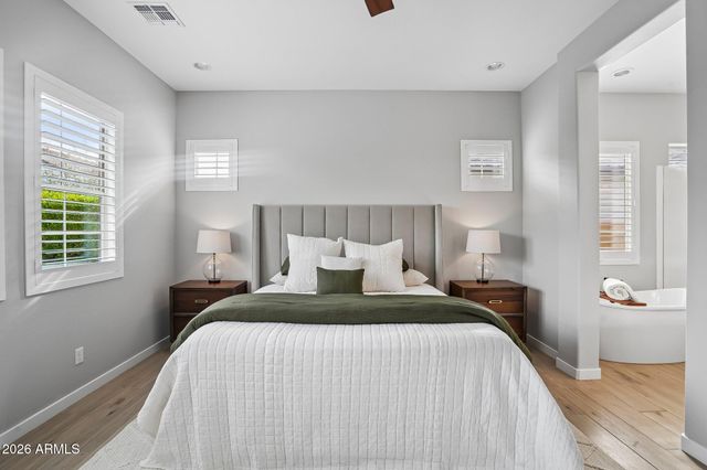 2108 E WARBLER Road, Gilbert, AZ 85297