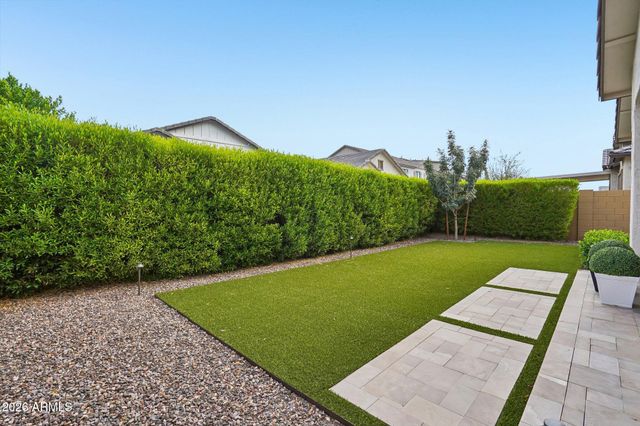 2108 E WARBLER Road, Gilbert, AZ 85297