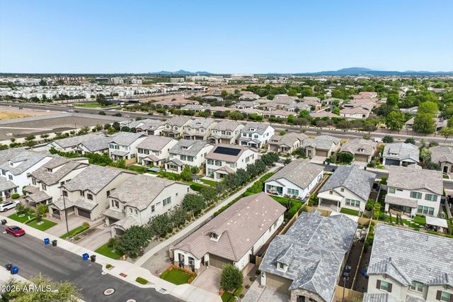 2108 E WARBLER Road, Gilbert, AZ 85297