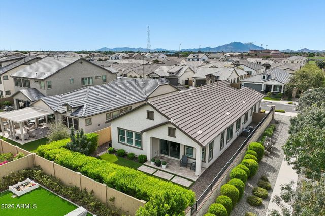 2108 E WARBLER Road, Gilbert, AZ 85297