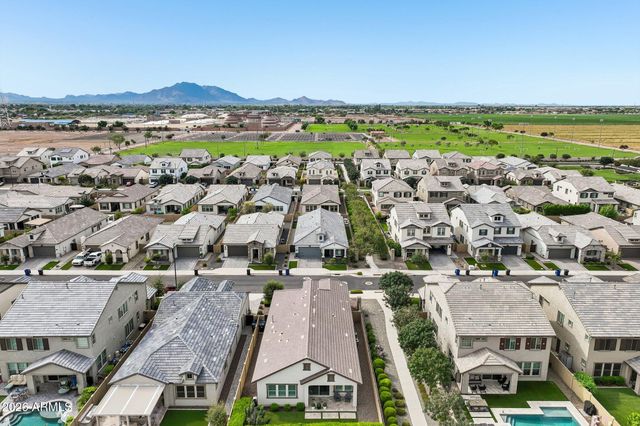 2108 E WARBLER Road, Gilbert, AZ 85297