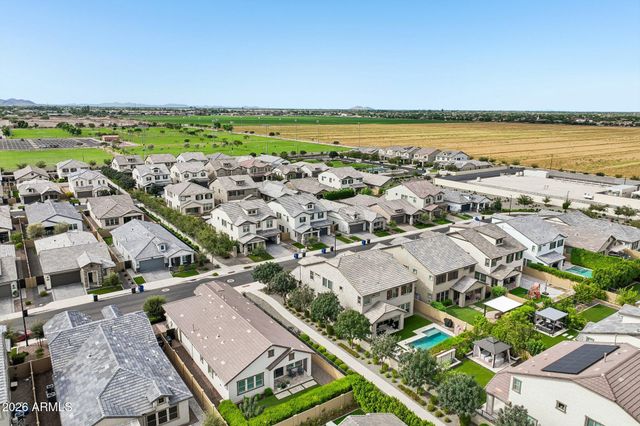 2108 E WARBLER Road, Gilbert, AZ 85297