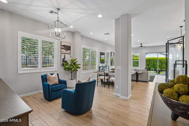 2108 E WARBLER Road, Gilbert, AZ 85297