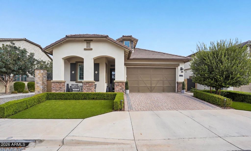 2108 E WARBLER Road, Gilbert, AZ 85297 — exterior